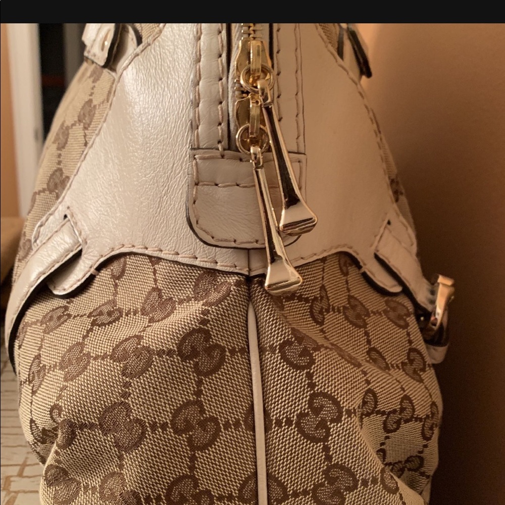 Gucci Bag - Picture 3 of 7